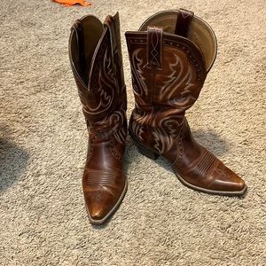Ariat brown cowboy boots